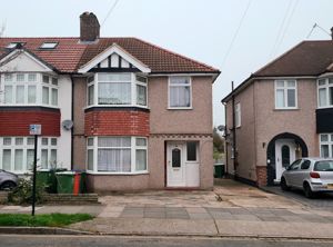 Front of house- click for photo gallery